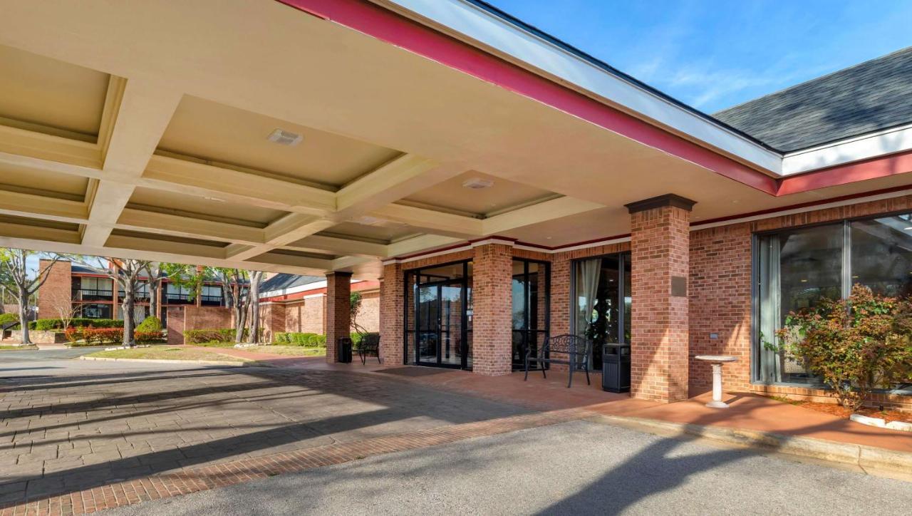 Magnuson Grand Hotel And Conference Center Tyler Luaran gambar