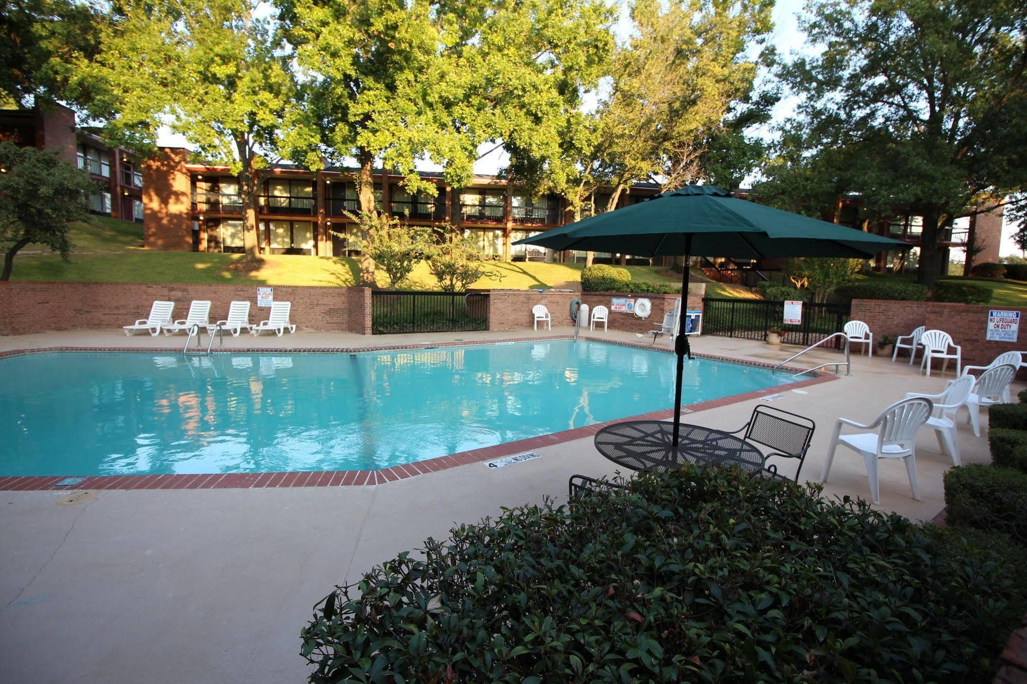Magnuson Grand Hotel And Conference Center Tyler Luaran gambar
